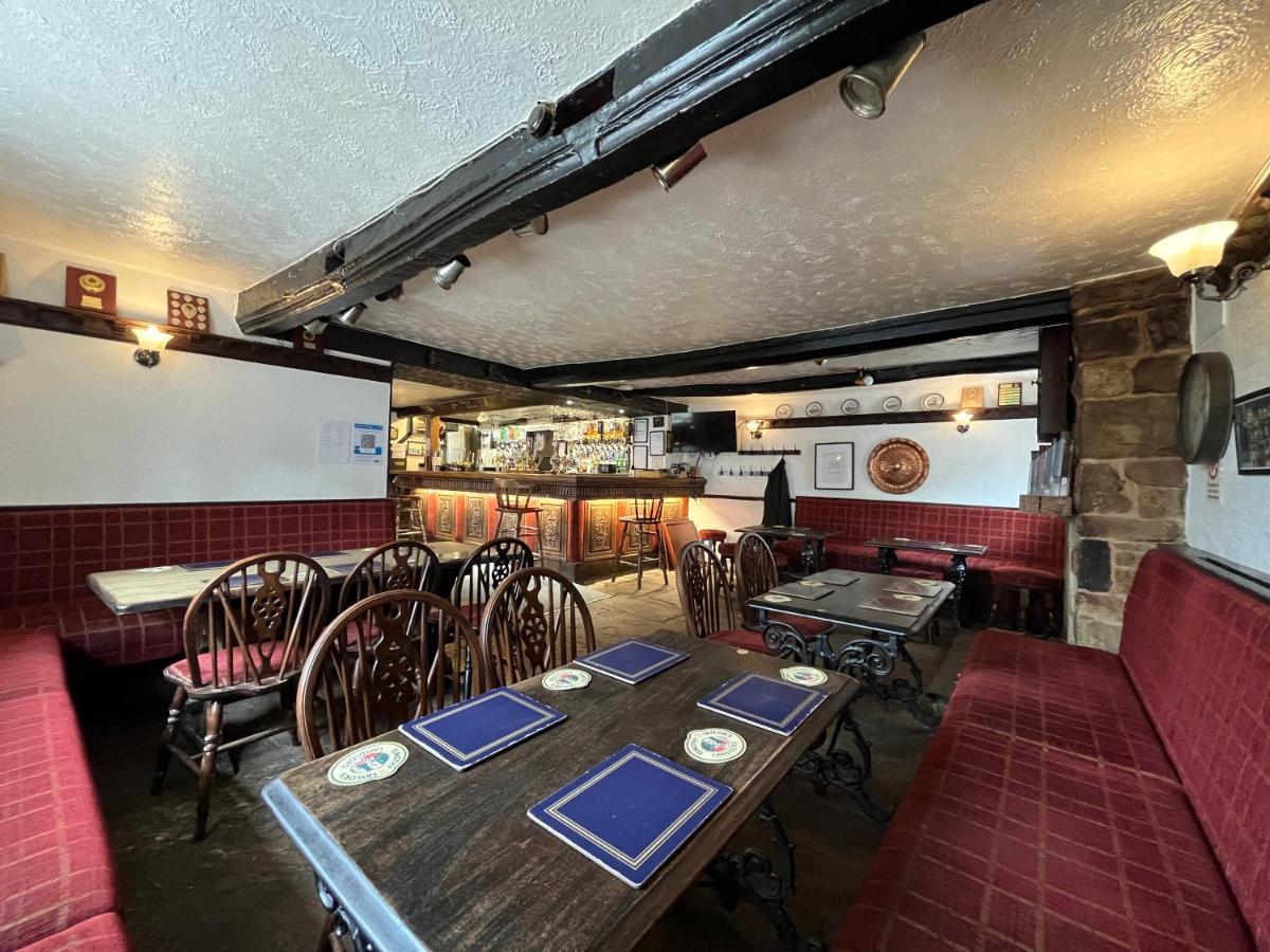 Masons Arms Hotel Gargrave Exterior photo