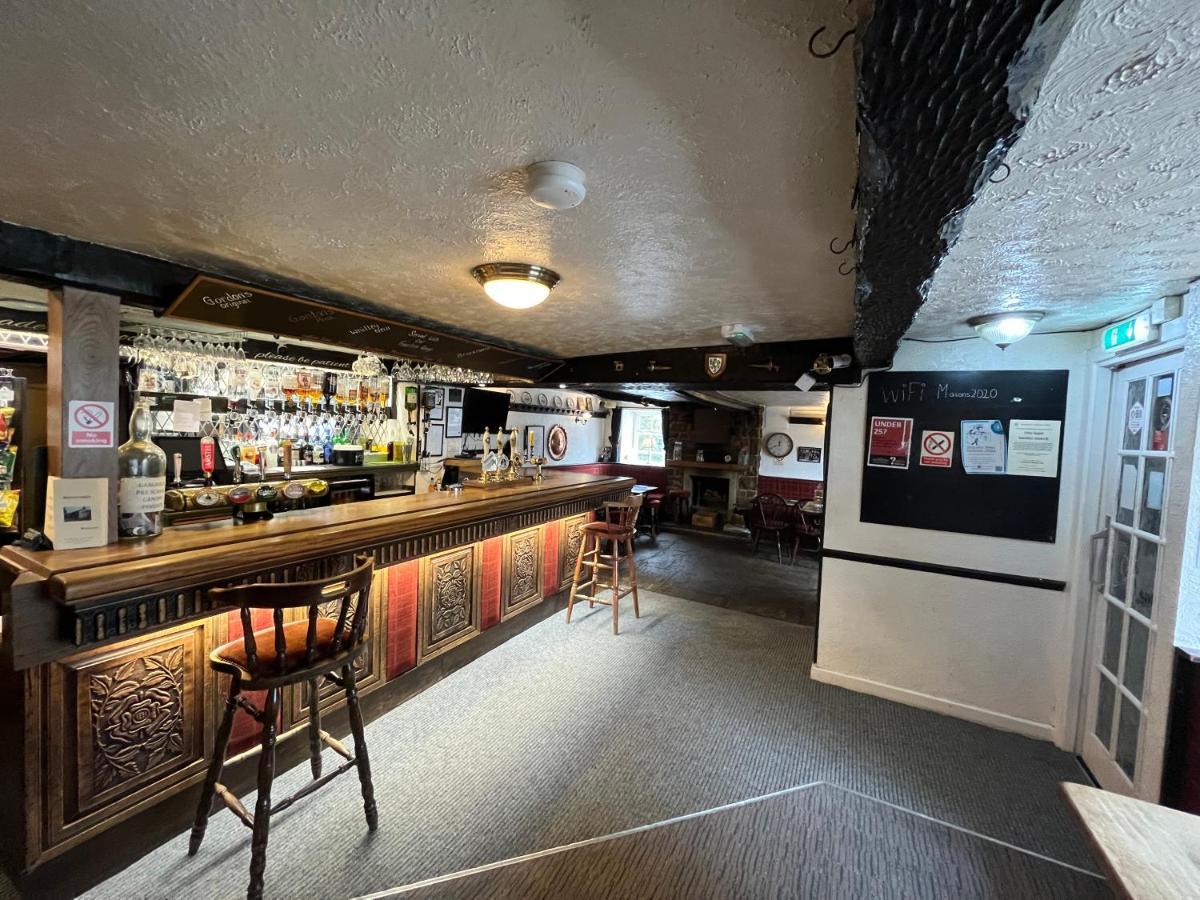 Masons Arms Hotel Gargrave Exterior photo