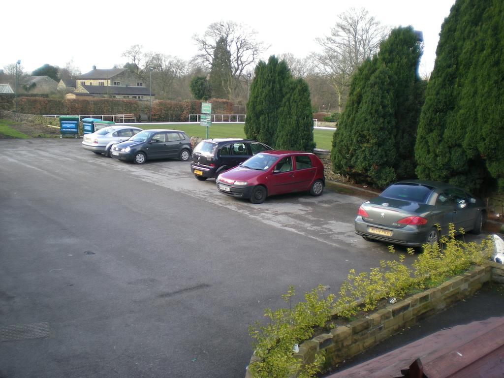 Masons Arms Hotel Gargrave Room photo